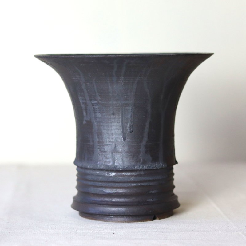 Black sheep high basin oxidized metal - Plants - Pottery Black