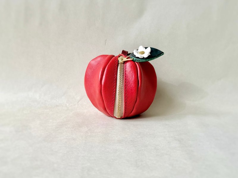ヌメ革ミニポーチ　pomme　朱赤　お花つき - 吊飾/掛飾 - 真皮 紅色