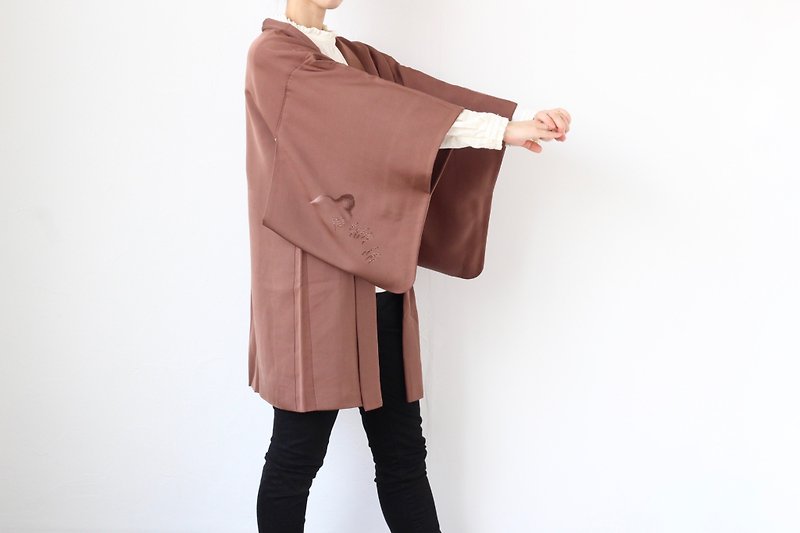 embroidered haori, brown kimono /4163 - Women's Casual & Functional Jackets - Silk Brown