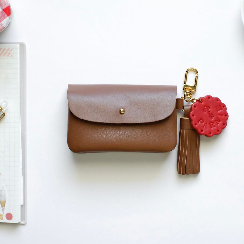 chocolate brown business card holder, leather case , credit card wallet - 化妝袋/收納袋 - 真皮 咖啡色