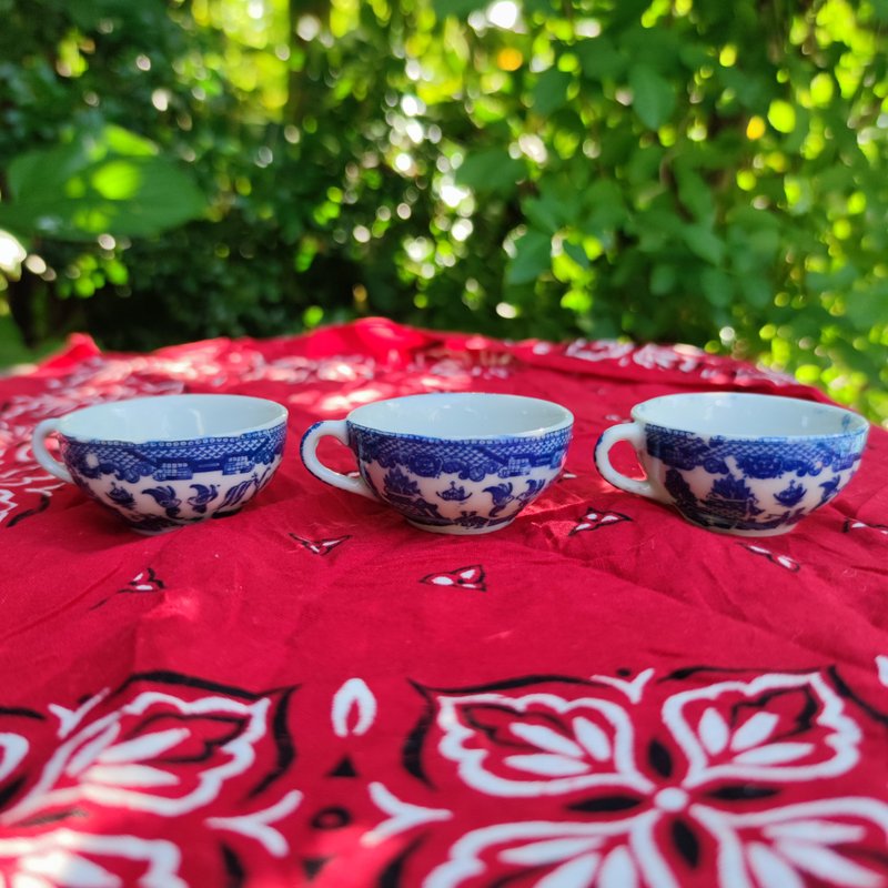 Vintage 50s Japan Blue Willow Child Play Tea Cup Rare - 擺飾/家飾品 - 玻璃 白色