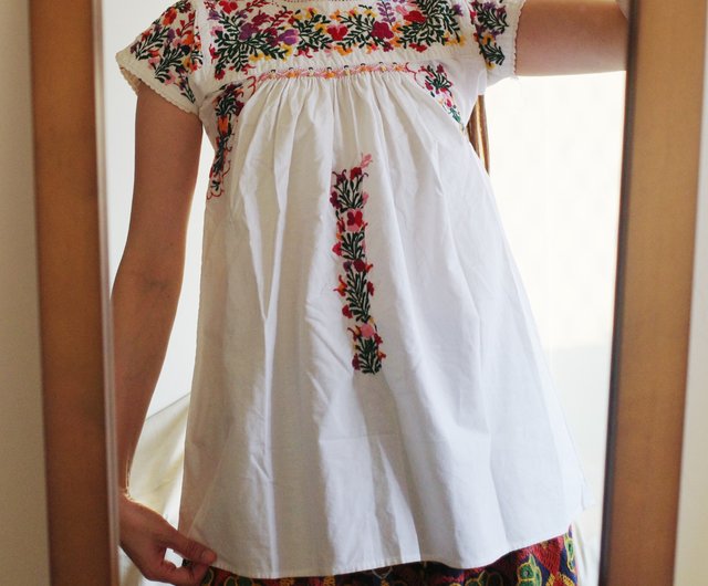 メキシコ サンアントニーノ 刺繍 ホワイト トップス メキシコ サンアントニーノ 刺繍 ホワイト トップス