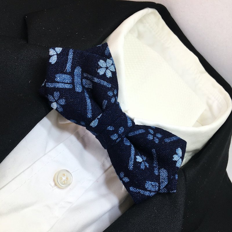 Indigo dyed Japanese pattern bowtie Floral - Bow Ties & Ascots - Cotton & Hemp Blue