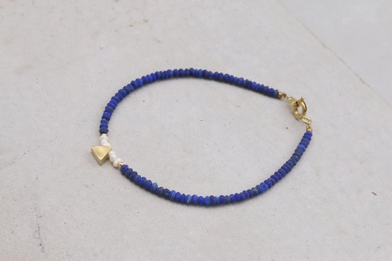 Lapis lazuli natural stone pearl brass triangle bracelet (1051 favorite) - Bracelets - Gemstone Blue