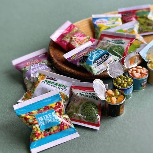 DOLLFOODS Doll miniature set (15 items) vegetables in bags and canned food for dollhouse