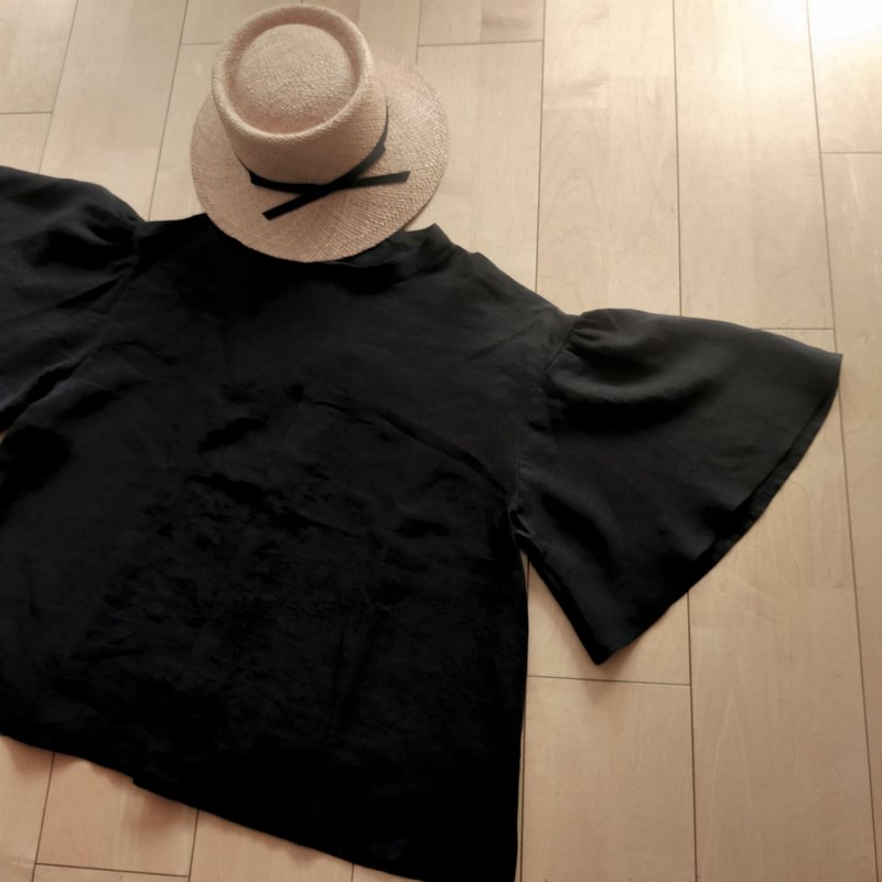 Flare Half Sleeve Linen Blouse/Black - เสื้อเชิ้ตผู้หญิง - ผ้าฝ้าย/ผ้าลินิน สีดำ