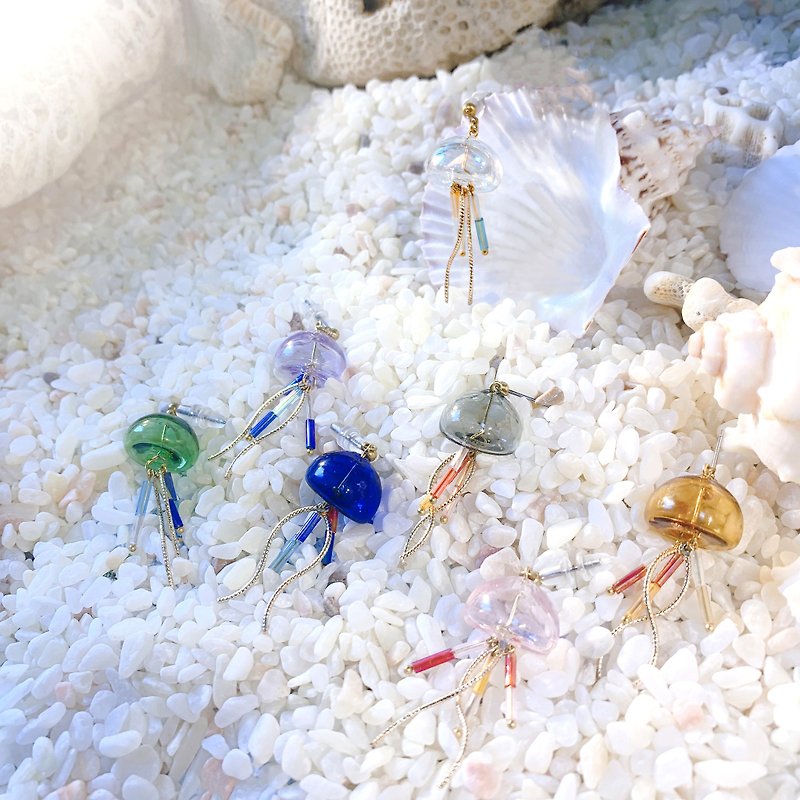 Earrings jellyfish handmade glass pearl Clip-On gift birthday Valentine's Day - ต่างหู - แก้ว หลากหลายสี