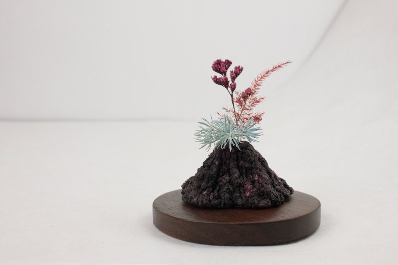 情緒的小火山 - 擺飾/家飾品 - 紙 紅色