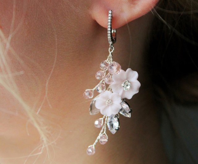 Bridal hot sale flower earrings