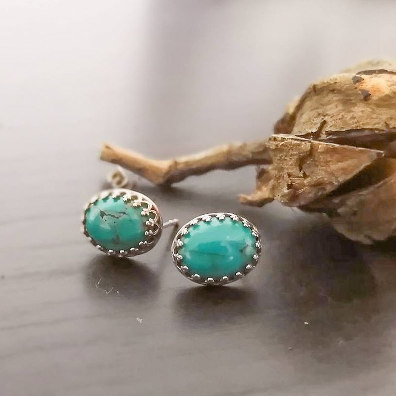 Turquoise Stone Lace Bezel Set Sterling Silver Stud Earrings Special Price - ต่างหู - เครื่องเพชรพลอย สีน้ำเงิน