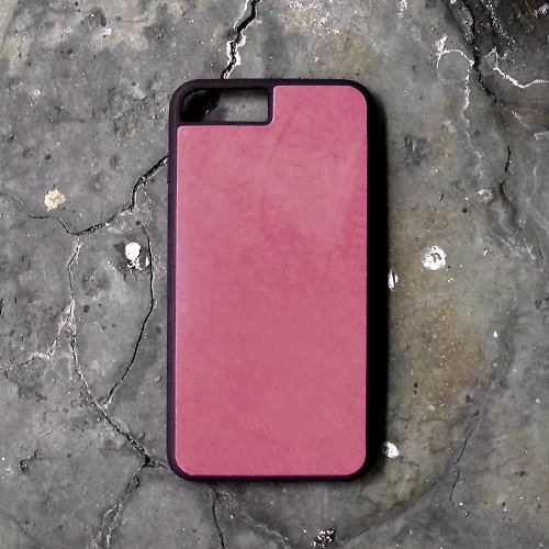 The Lederer 皮革iPhone 7/8/7Plus/8Plus 電話殼。無縫皮革材料包。BSP054