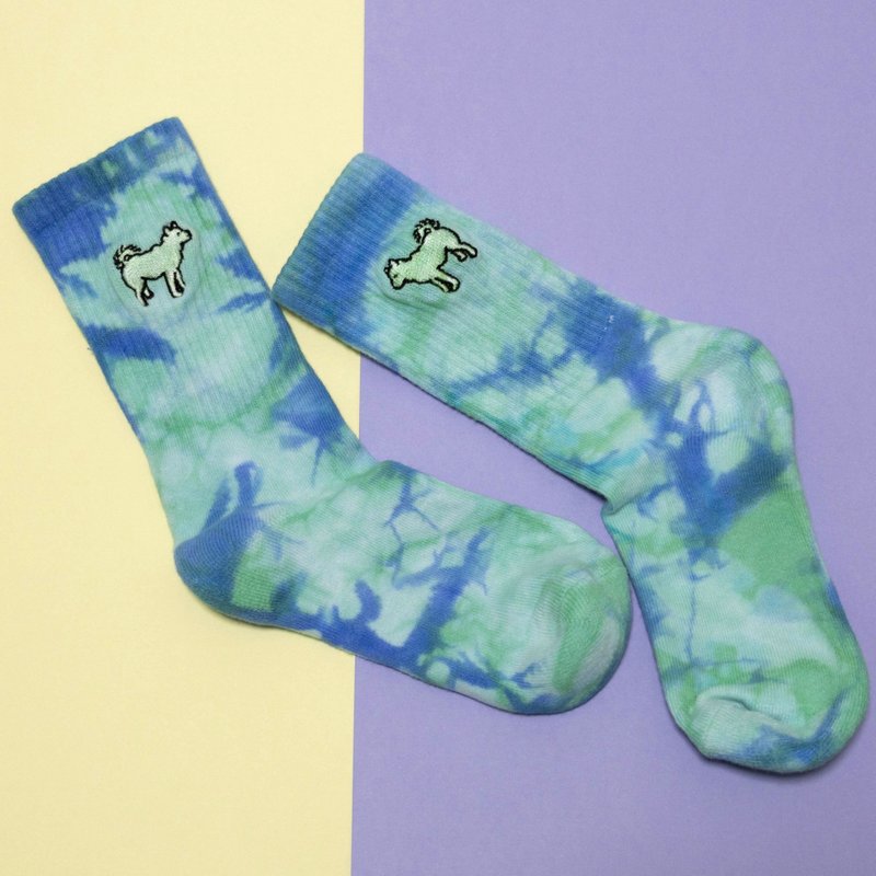 [Socks] Embroidered tie-dye socks / Original illustration / Pile [Limited] - ถุงเท้า - ผ้าฝ้าย/ผ้าลินิน สีน้ำเงิน