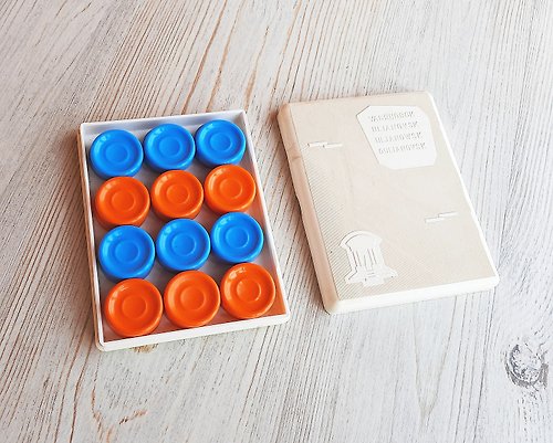 RetroRussia Vintage Russian blue orange checkers game set plastic
