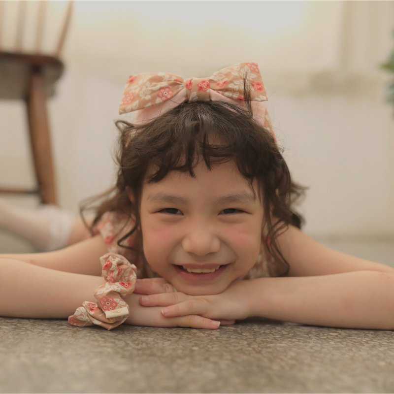 【アクセサリー】職人の手作りシリーズ-子供用ヘアバンドクロスは在庫がなく、補充されません - ヘアアクセサリー - プラスチック 多色
