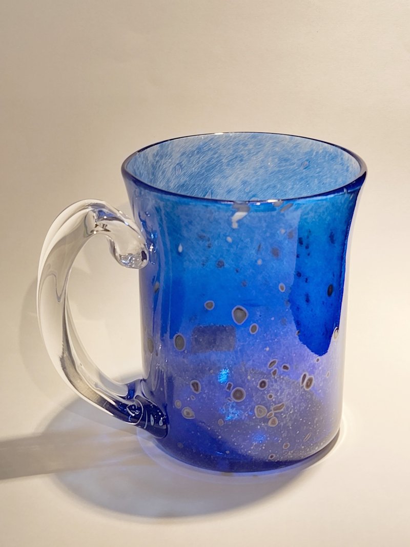 深海手把杯 手作玻璃杯 純手工吹製 - 杯子 - 玻璃 多色