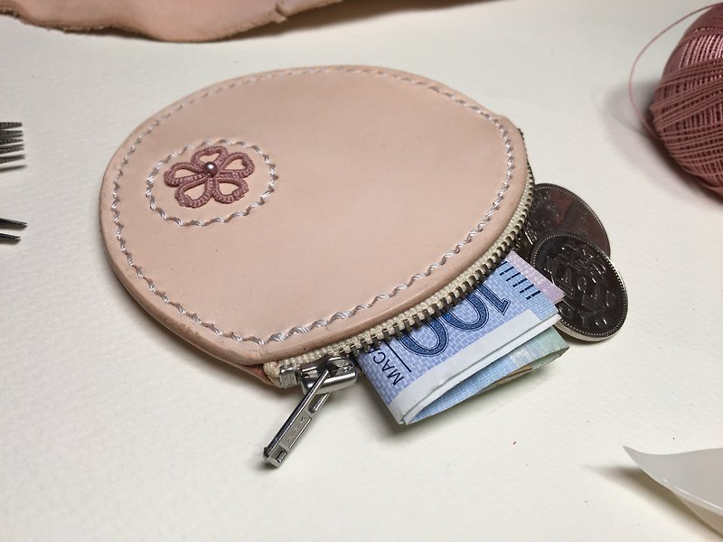 【primary color  vegetable-tanned leather‧Sakura】- tatted lace leather coin purse / gift / YKK zipper / tatting / handmade /customize - Coin Purses - Genuine Leather White