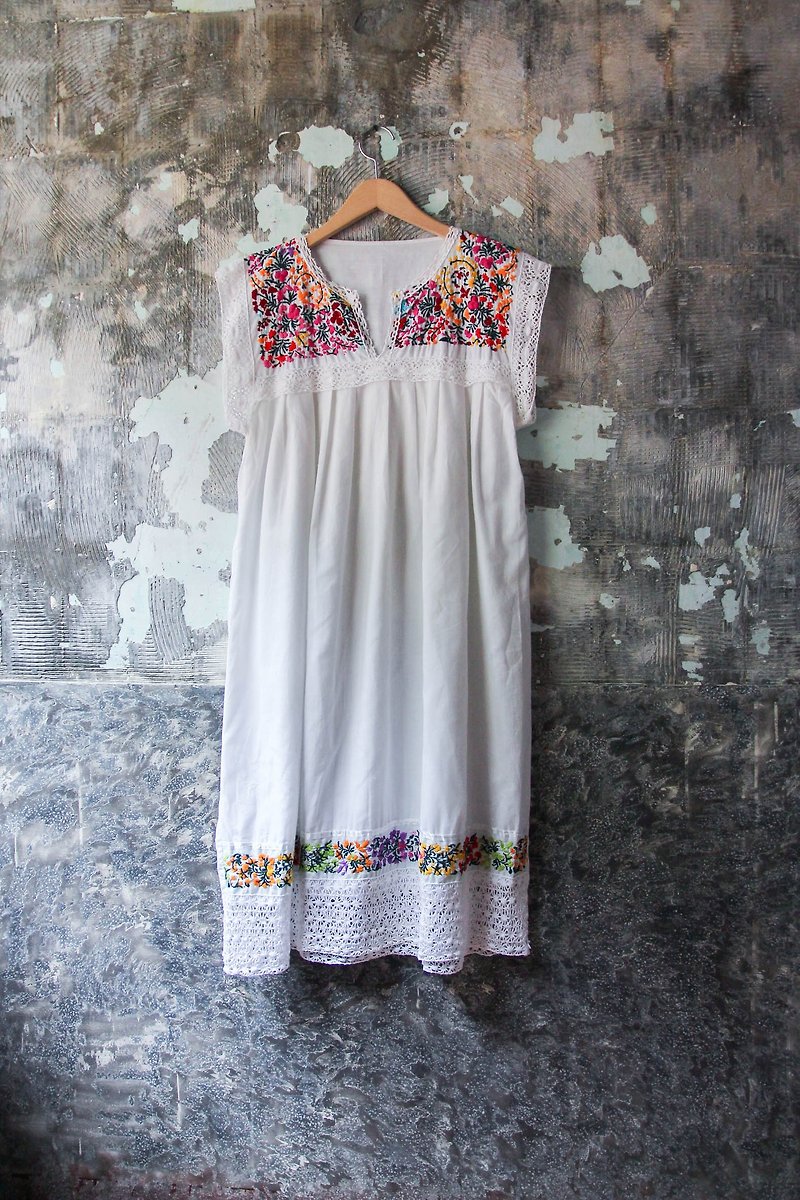 Vintage color embroidered stitching lace Mexican wide-sleeved dress - ชุดเดรส - ผ้าฝ้าย/ผ้าลินิน 