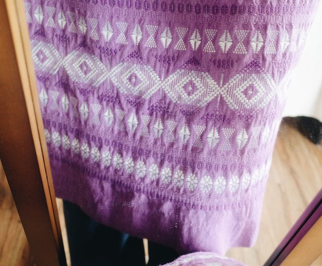 ヴィンテージ 70 年代 グアテマラ マヤの伝統的な手織り生地 刺繍入り ...
