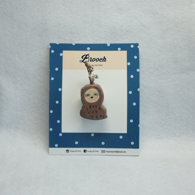 Sloth Planter Pin - 胸針 - 黏土 咖啡色