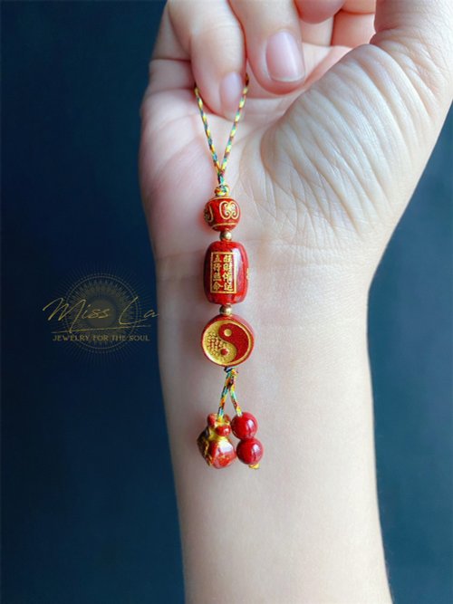 樂藏｜輕珠寶｜手作能量 五行照命 旺財佑運 硃砂 晶體砂 招財 防小人 禮物 手機鍊 包掛