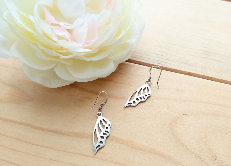 A pair of hollow butterfly wings sterling silver earrings and ear hooks