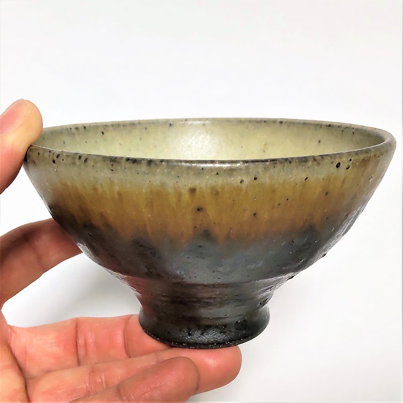 Smoky black rice bowl - Bowls - Pottery Black