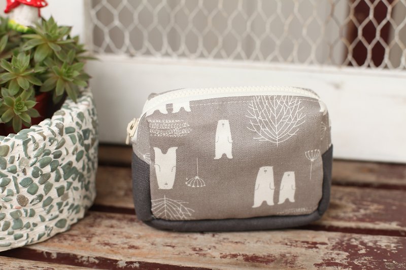 [Good day]. Nordic forest bear. Pocket storage bag. packet. gift. - Toiletry Bags & Pouches - Cotton & Hemp Gray