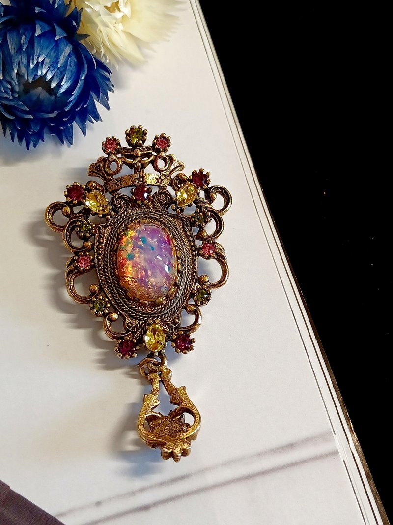vintage jewelry Sarah cov 伯爵夫人粉紅色仿蛋白石吊墜 胸針 - 胸針 - 其他金屬 