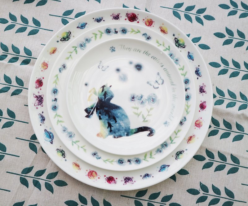 Illustrator artist snow group の nest works - starry cat bone china plate 3 into group Christmas packaging gift box paper bag - Plates & Trays - Porcelain Multicolor