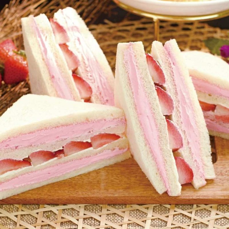 【美食村】大湖草莓三明治 任選12/24/36入(含運) - 蛋糕/甜點 - 新鮮食材 綠色
