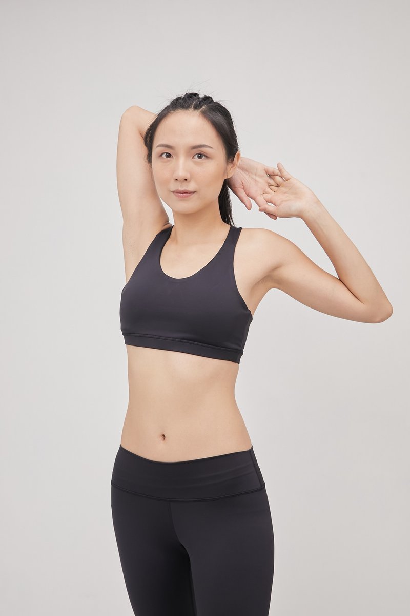 【planedo】交叉美背運動內衣-布妮黑 - 運動內衣 - 聚酯纖維 黑色