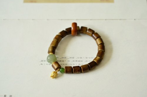Angel's tears 天使之淚 Jewelry Design 天然沈香珠/沉香珠 晴水蓮花設計單圈手串手持fs