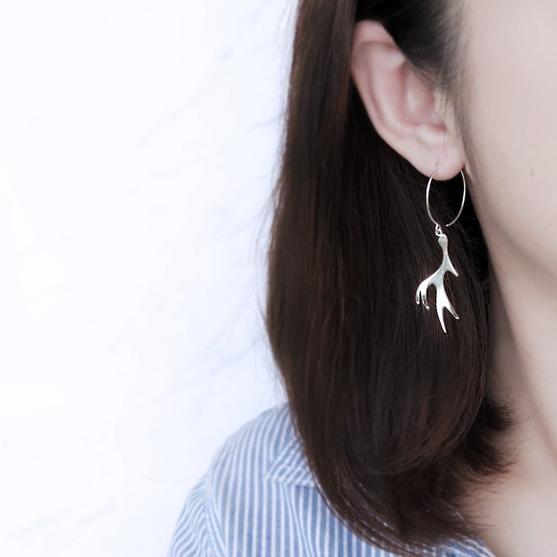Forest series 925 sterling silver sparkling style antler earrings a pair of free packaging - ต่างหู - เงินแท้ สีเงิน