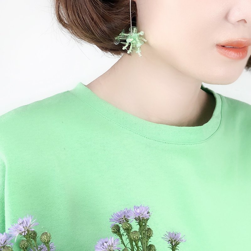 珠繡  花卉 清新 植物 夏天 可愛 彩色 刺繡 不對稱 耳環 - 耳環/耳夾 - 純銀 綠色