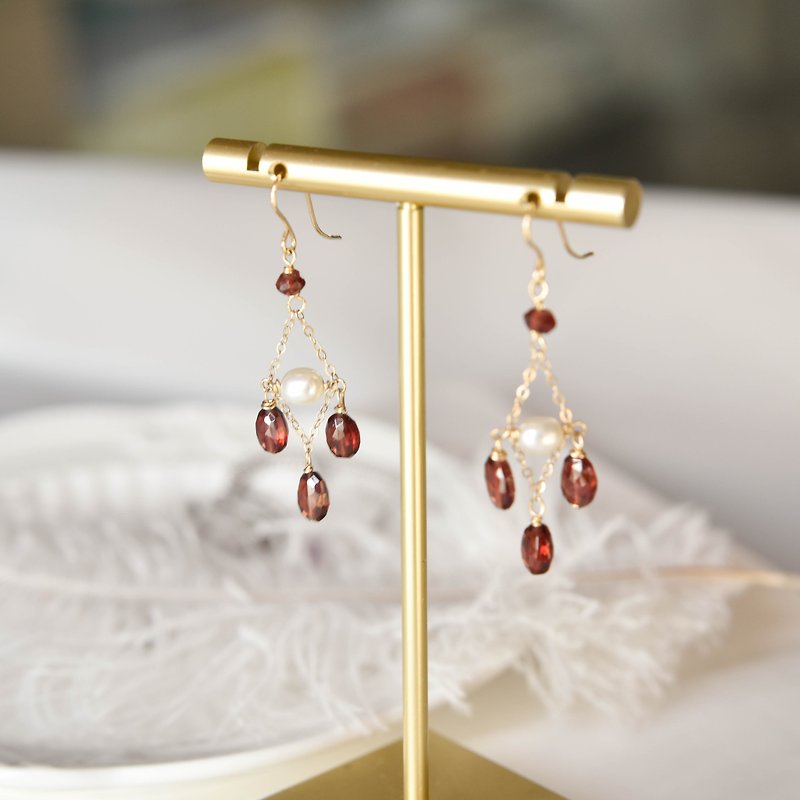 14kgf Vintage Stone Crystal Earrings January Stone Customization - Earrings & Clip-ons - Gemstone Red