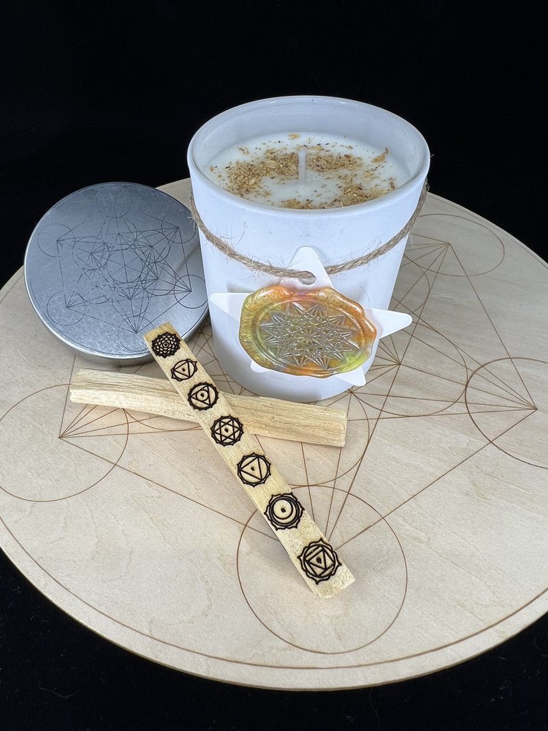 Sacred Geometry Peruvian Sacred Wood Candles - เทียน/เชิงเทียน - ขี้ผึ้ง 