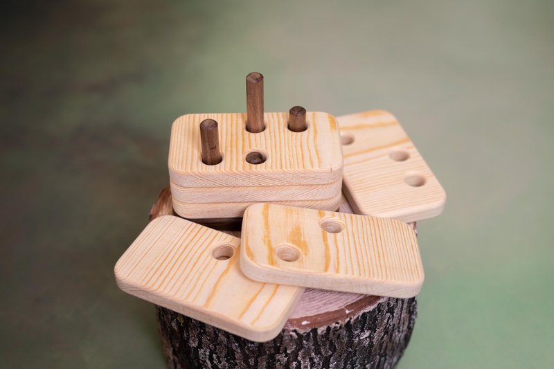 Wooden Find and Plug Hole Puzzle(Number 1-6)Montessori Toys - 寶寶/兒童玩具/玩偶 - 木頭 咖啡色
