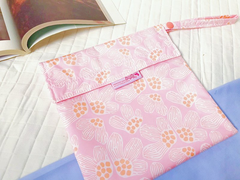 粉色花朵 手工食物袋 袋型有蓋款 - 便當盒/食物袋 - 其他材質 