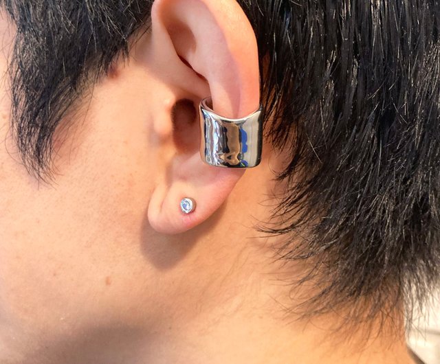 ステンレスワイドイヤーカフ~wave stainless wide ear cuff~ - ショップ no.29 ピアス・イヤリング - Pinkoi