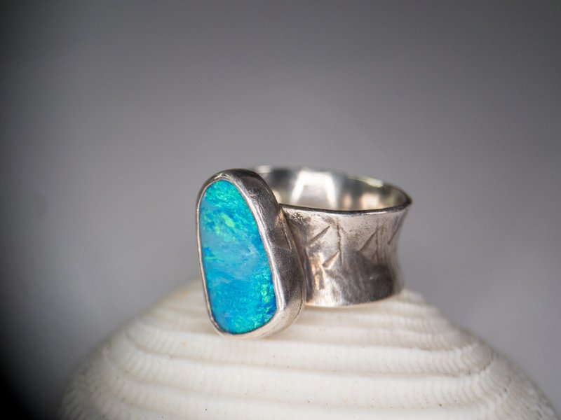 手工澳洲蛋白石純銀寬戒 - 戒指 - 銀 