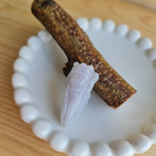 高品質 玉石彫刻 蝉 ペンダント コレクション 送料無料 2025厳選