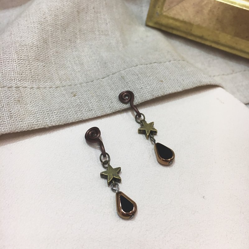 Little Stars Glass Earrings Earrings - Earrings & Clip-ons - Other Metals 