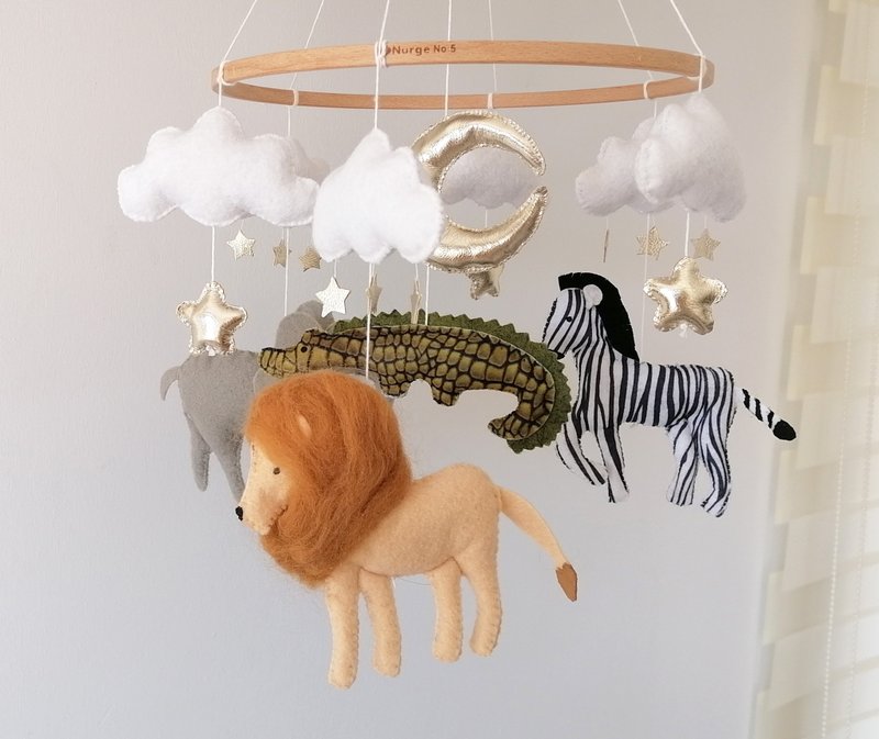 Zoo Animals Neutral Nursery Crib Mobile Felt,Africa Animals Mobile, Safari Theme - 寶寶/兒童玩具/玩偶 - 其他金屬 白色