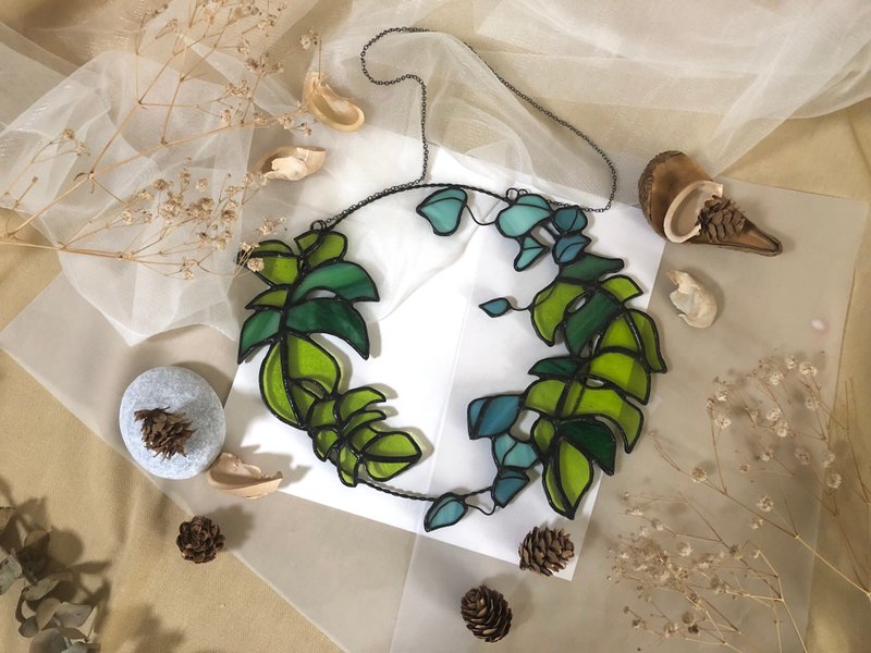 Green Plant Wreath l Glass Wreath Inlaid Glass Charm Blessing Gift - ของวางตกแต่ง - แก้ว สีเขียว