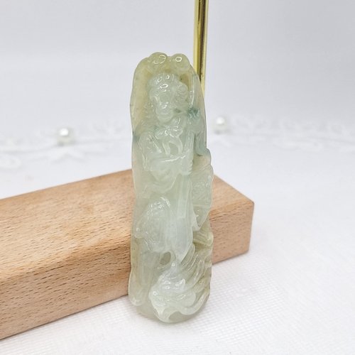 緣圓翡翠 冰潤黃翡帶飄花 齊天大聖 孫悟空 吊墜 | 天然緬甸玉A貨翡翠