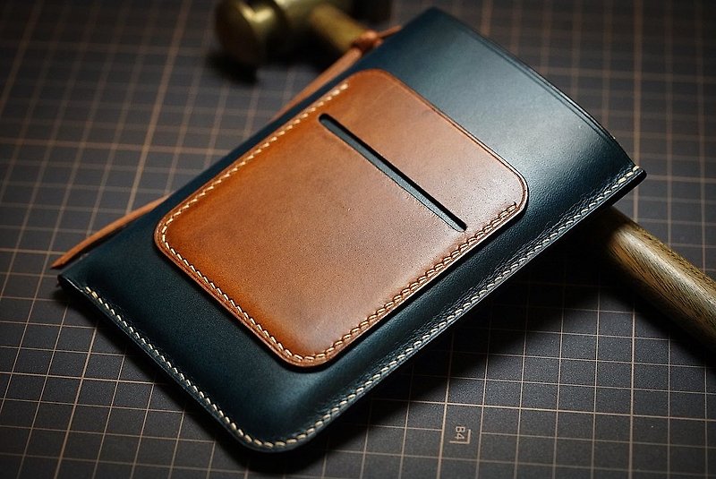 Hand-sewn Vegetable Tanned Leather Physician Gown Pencil Case-Business Card Type - กล่องดินสอ/ถุงดินสอ - หนังแท้ 