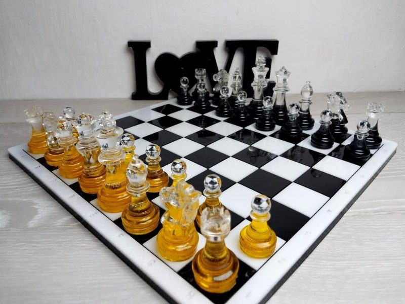 現代樹脂棋子與棋盤|特大號尺寸 7 公分 |環氧樹脂 - 桌遊/卡牌 - 樹脂 黃色