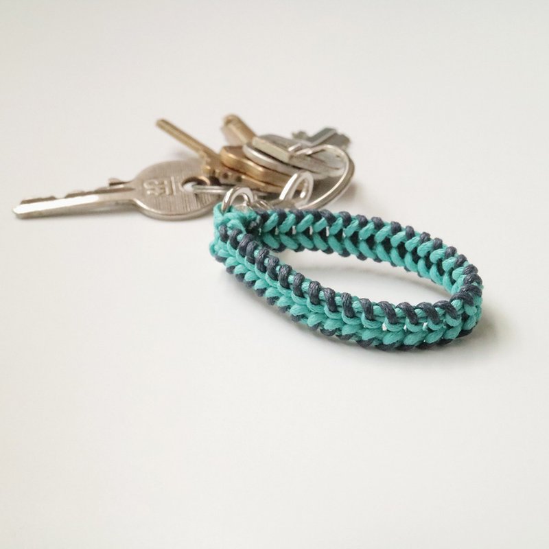 Braided Keyring - Sanctified Braid (Navy Blue+Turkish Blue) - ที่ห้อยกุญแจ - ผ้าฝ้าย/ผ้าลินิน สีน้ำเงิน