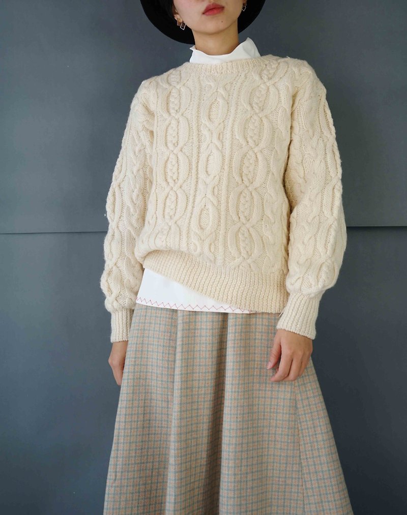 Treasure Hunting - White Twist Knit Sweater - สเวตเตอร์ผู้หญิง - ขนแกะ ขาว