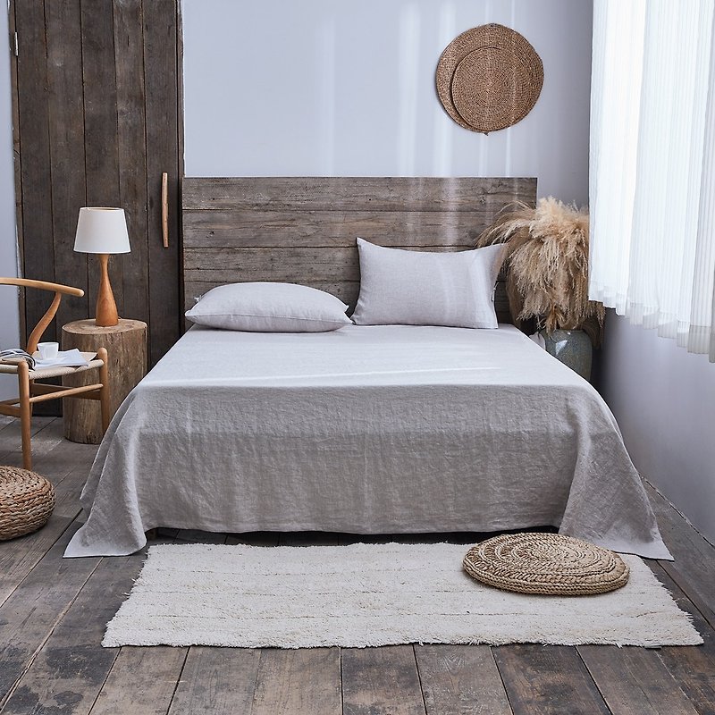Linen sheets are refreshing and non-sticky, skin-friendly, antibacterial, comfortable and breathable in summer